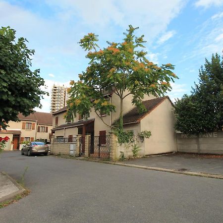 Parking Prive Gratuit - 15Mn Paris - Gare A Pied En 5Mn - Tout Equipee - Terrasse - Jardin - Stade De France - Casino D'Enghien - Hippodrome, Universite Épinay-sur-Seine Exterior foto