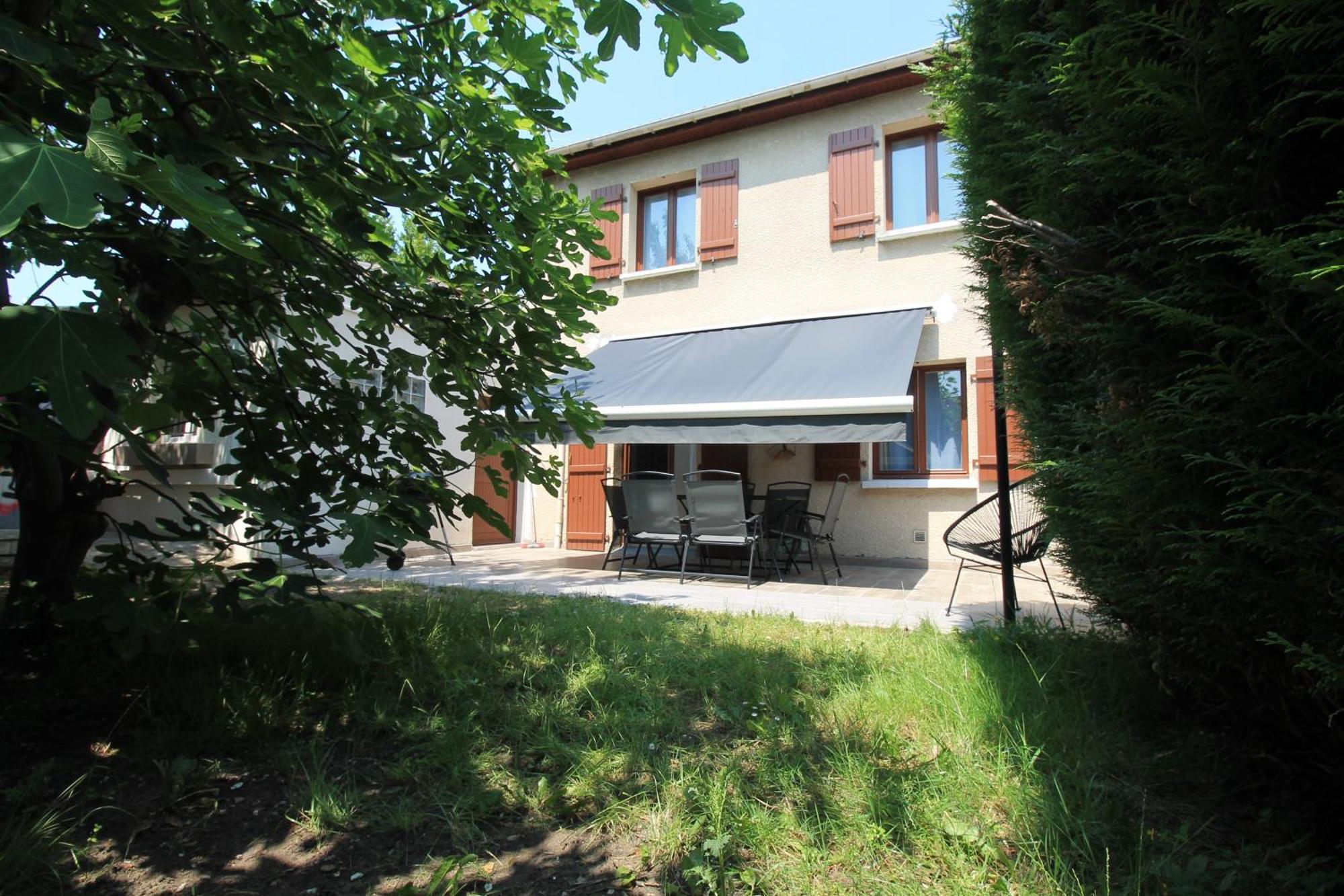 Parking Prive Gratuit - 15Mn Paris - Gare A Pied En 5Mn - Tout Equipee - Terrasse - Jardin - Stade De France - Casino D'Enghien - Hippodrome, Universite Épinay-sur-Seine Exterior foto